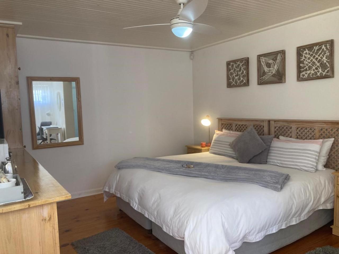 Bed and Breakfast On The Bay Port Elizabeth Exterior foto