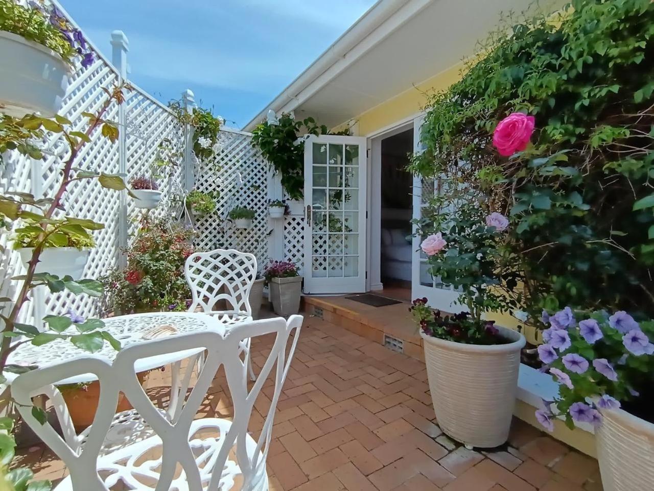 Bed and Breakfast On The Bay Port Elizabeth Exterior foto